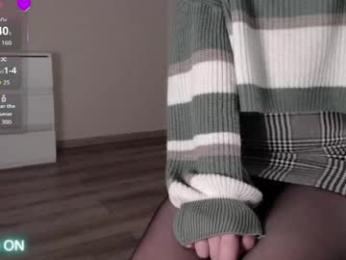 noelleneptune — Chaturbate stream photo (Apr 2026)