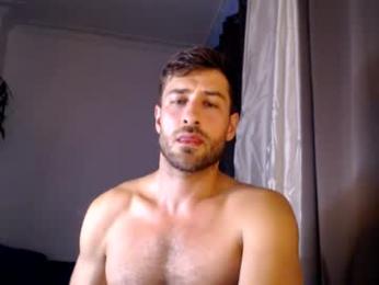 yoooups — 在 chaturbate 直播的网络摄像头模特