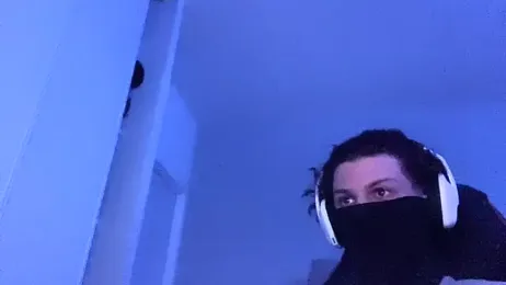 b1nnxxxx — Stripchat stream photo (May 2026)