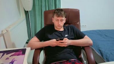 Germanyhot19 — 在 cam4 直播的网络摄像头模特