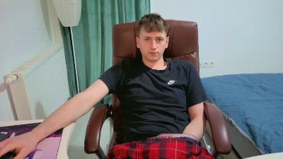 Germanyhot19 — Cam4 profile photo