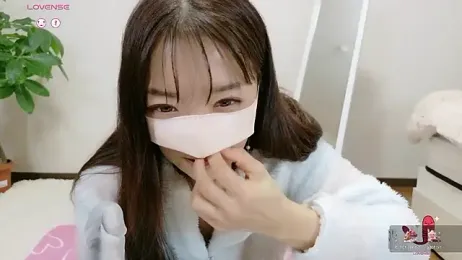 momochan88 — 在 stripchat 直播的网络摄像头模特