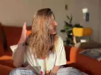 di_n_alex — 在 chaturbate 直播的网络摄像头模特