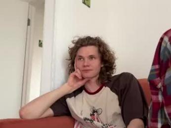 di_n_alex — 在 chaturbate 直播的网络摄像头模特