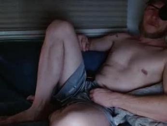 kylechat — 在 chaturbate 直播的网络摄像头模特