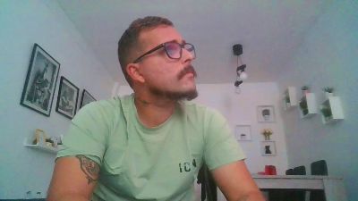 Jeffhubard — 在 cam4 直播的网络摄像头模特