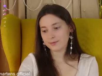 beckymartens — 在 chaturbate 直播的网络摄像头模特