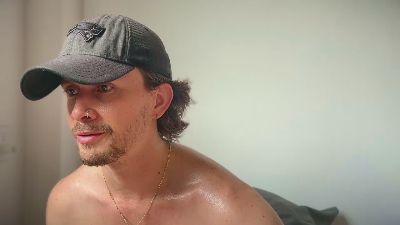 MCKLISTER69 — 在 cam4 直播的网络摄像头模特