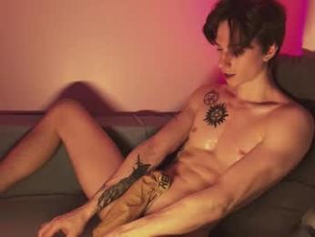 velvet_power — 在 chaturbate 直播的网络摄像头模特