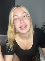 MilaaXOO — stripchat