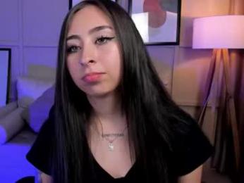 cloe_martinez_ — Chaturbate stream photo (Nov 2025)