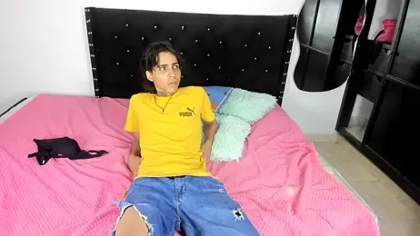 Babylatinhot11 — Stripchat stream photo (Oct 2025)