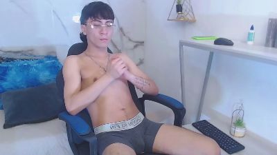 XanderGrey8 — Cam4 stream photo (May 2026)