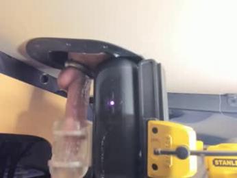 slimguerrilla — Chaturbate stream photo (Apr 2026)