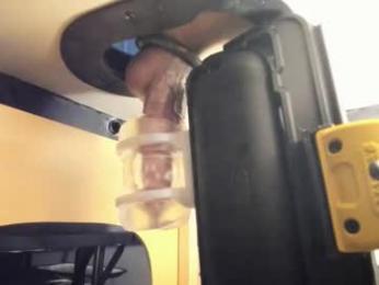 slimguerrilla — Chaturbate stream photo (Apr 2026)