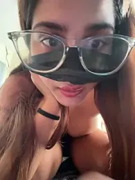 Cute_Zaina — 在 stripchat 直播的网络摄像头模特