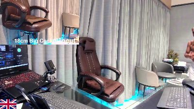 OnlineBossUK — Cam4 stream photo (Apr 2026)