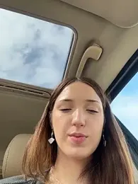 DollyTall — 在 stripchat 直播的网络摄像头模特