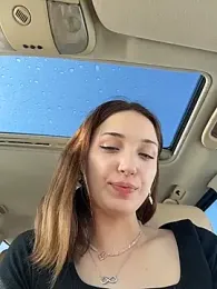 DollyTall — 在 stripchat 直播的网络摄像头模特