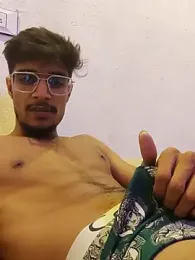 kaushikhotty — 在 stripchat 直播的网络摄像头模特