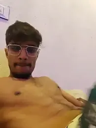 kaushikhotty — 在 stripchat 直播的网络摄像头模特