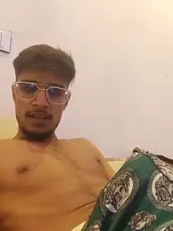 kaushikhotty — 在 stripchat 直播的网络摄像头模特