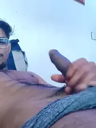 kaushikhotty — 在 stripchat 直播的网络摄像头模特