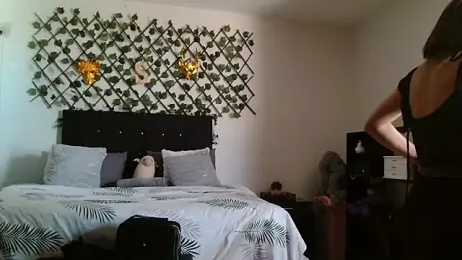 Dama_Scarlata18 — 在 stripchat 直播的网络摄像头模特