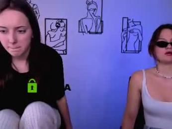 chloe_ley — 在 chaturbate 直播的网络摄像头模特