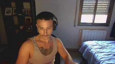 dxnsimxnn — Cam4 stream photo (Apr 2026)