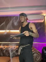 AaronCruz_ — Stripchat stream photo (Mar 2026)