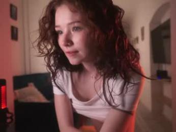moonfaced_ — 在 chaturbate 直播的网络摄像头模特