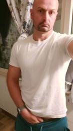 Superworms — Cam4 stream photo (Dec 2025)