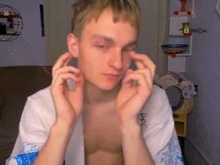 john-lik — Camsoda stream photo (Apr 2026)