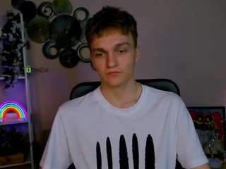 john-lik — 在 camsoda 直播的网络摄像头模特