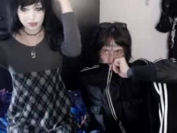 iiiiiiis — 在 chaturbate 直播的网络摄像头模特