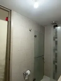 sendfer — 在 stripchat 直播的网络摄像头模特