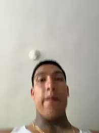 sendfer — 在 stripchat 直播的网络摄像头模特