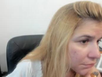 artsyandcraftsy_ — Chaturbate stream photo (Jul 2026)