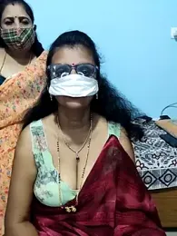 Kannadasexywifes — 在 stripchat 直播的网络摄像头模特