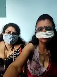 Kannadasexywifes — 在 stripchat 直播的网络摄像头模特