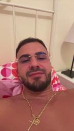 andreacc_966 — 在 cam4 直播的网络摄像头模特