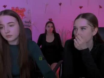 _mila_fire — 在 chaturbate 直播的网络摄像头模特