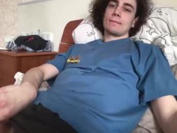 sweetieskitties — 在 chaturbate 直播的网络摄像头模特