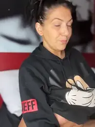 LittleMissEeve — 在 stripchat 直播的网络摄像头模特