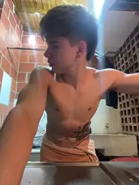 Handsome_boys69 — 在 stripchat 直播的网络摄像头模特