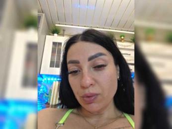 witchdi — 在 bongacams 直播的网络摄像头模特