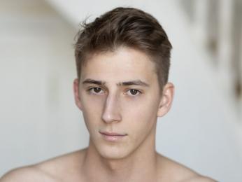 KrisHort — 在 livejasmin 直播的网络摄像头模特