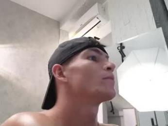 elliot_muscle04 — Chaturbate stream photo (Sep 2026)