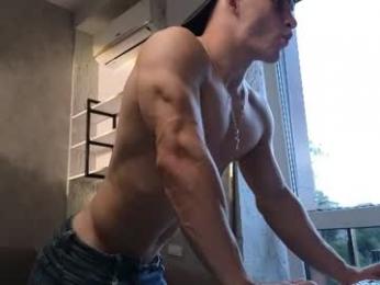 elliot_muscle04 — Chaturbate stream photo (Sep 2026)